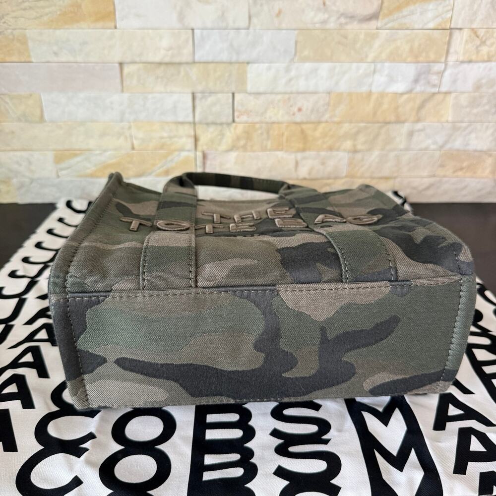 Limited‼️Marc Jacobs The Camo Jacquard Small Tote Bag 2S4HTT003H03 $295 - Picture 7 of 10